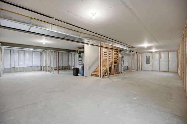 Building Photo - 254 Harness Way