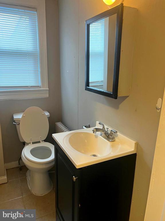 Building Photo - 218-220 S Broadway