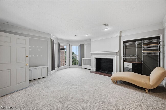 Building Photo - 11430 Cedar Glen Pkwy