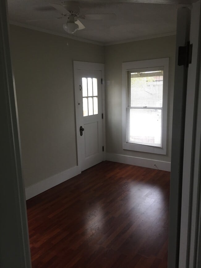 Building Photo - 1919 Plainfield Ave NE