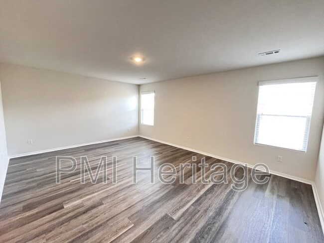 Building Photo - 2721 Elliott St