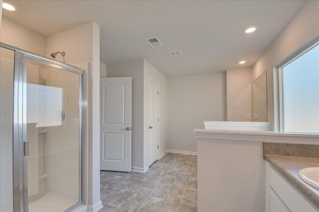 Building Photo - 1412 Deer Hollow Run