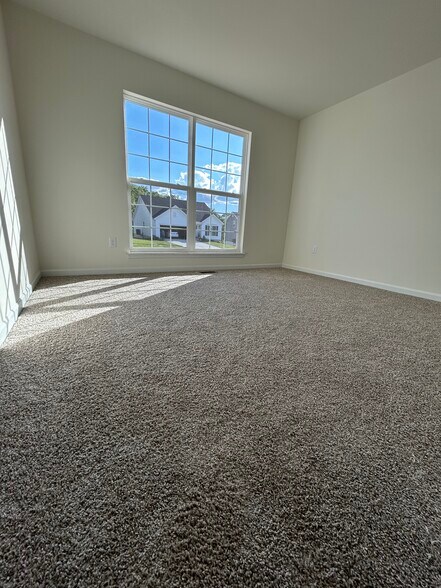 Building Photo - 452 Sweetgrass Dr