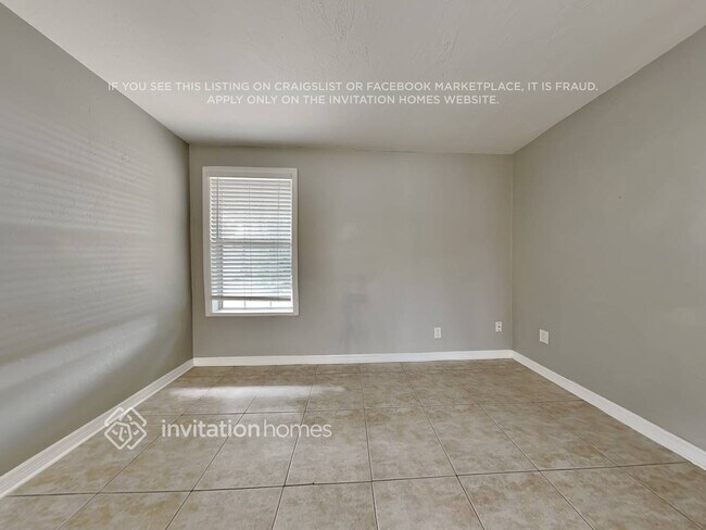 Building Photo - 5730 Volsella Pl