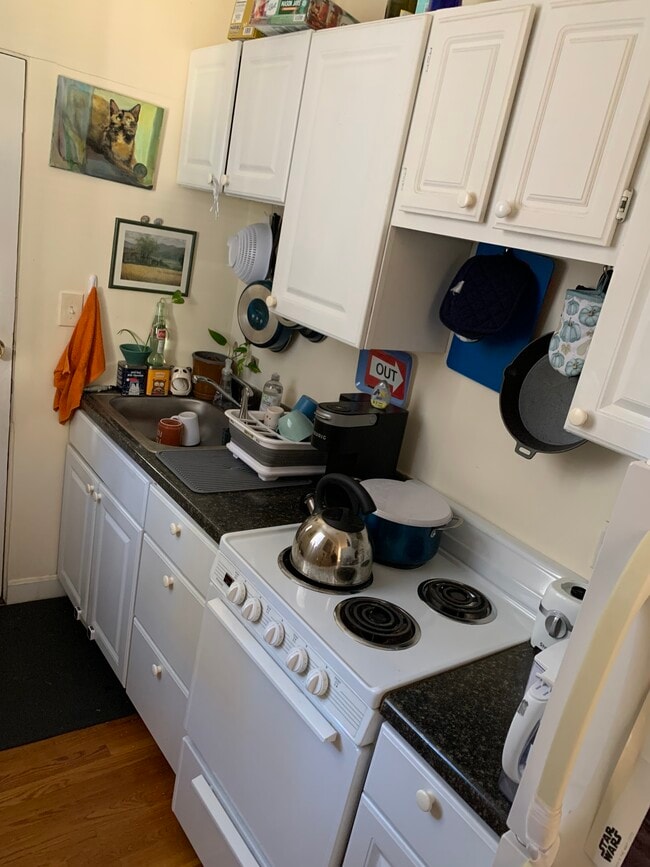 Building Photo - 59 Longwood Ave