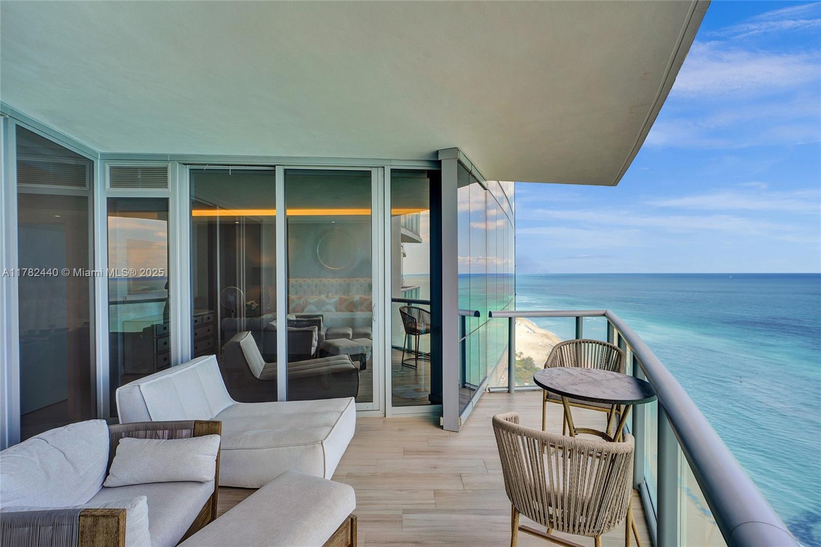Building Photo - 17121 Collins Ave