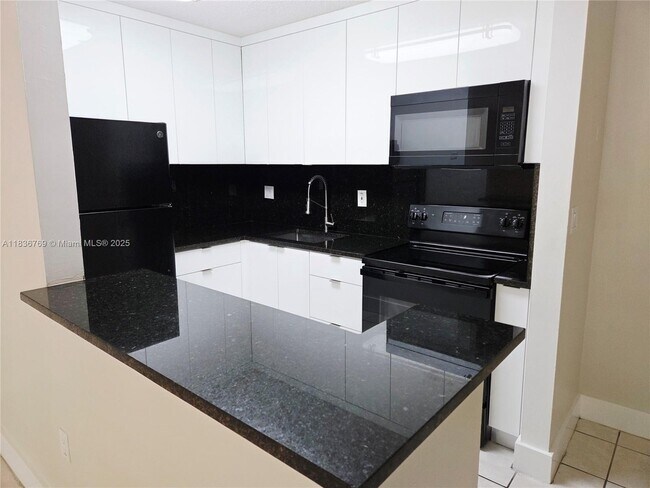 Building Photo - 15640 SW 80th St