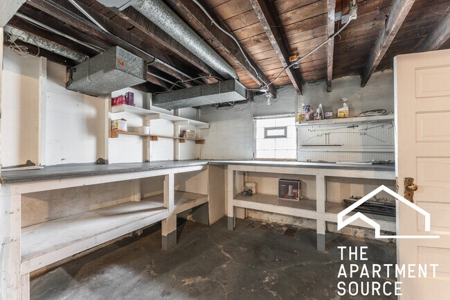 Laundry Room - 1009 S Ridgeland Ave