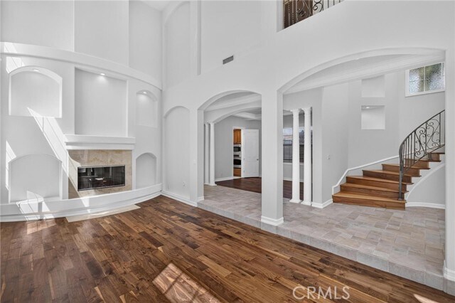 Building Photo - 717 Avenue A