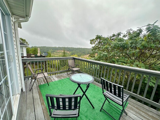 Building Photo - 301 Carmel Valley Way