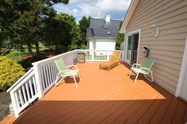 Building Photo - Discover the allure of year-round living i...