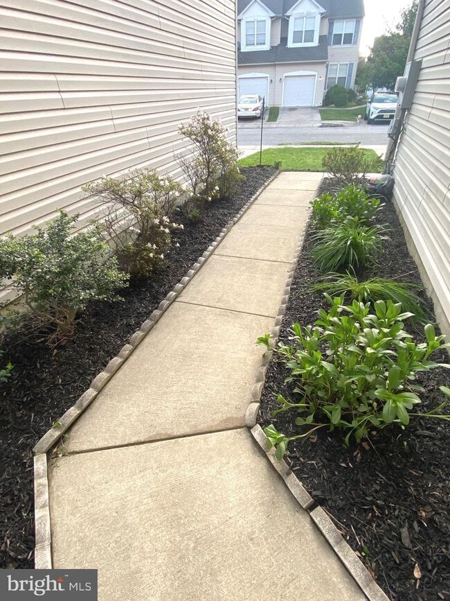 Building Photo - 372 Tuvira Ln