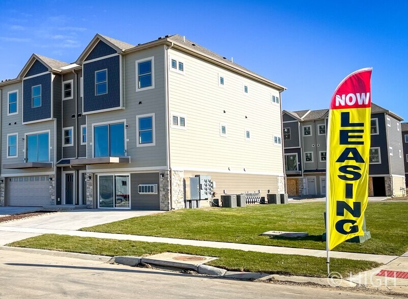 Rose Cottage Villas 85018614 Prairie View Ln SW Cedar Rapids IA