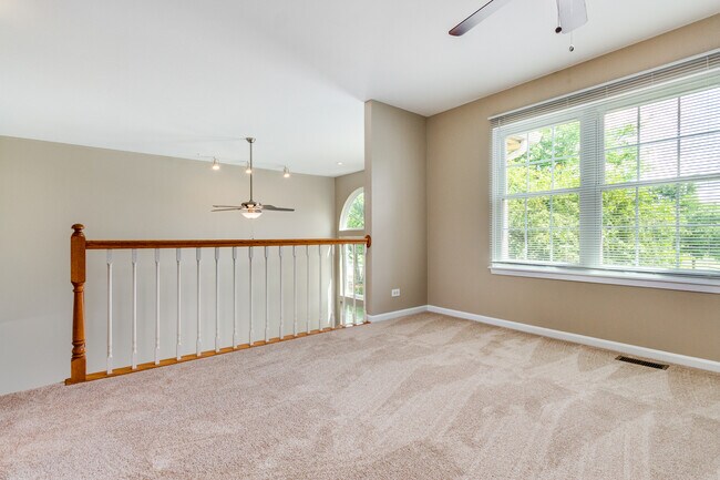 Building Photo - 2316 Highland Ct