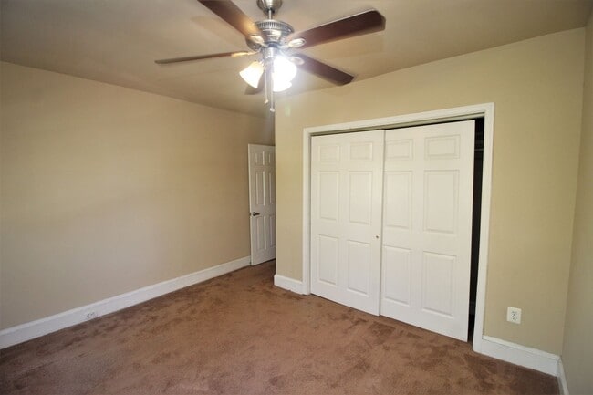 Building Photo - Updated 3bd/2ba Hampden Rowhome w/ CAC, W/...