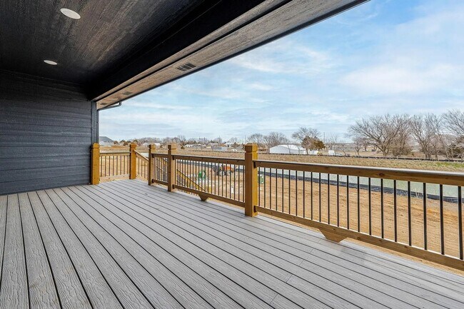 Building Photo - Single family home in Goddard Kansas. This...