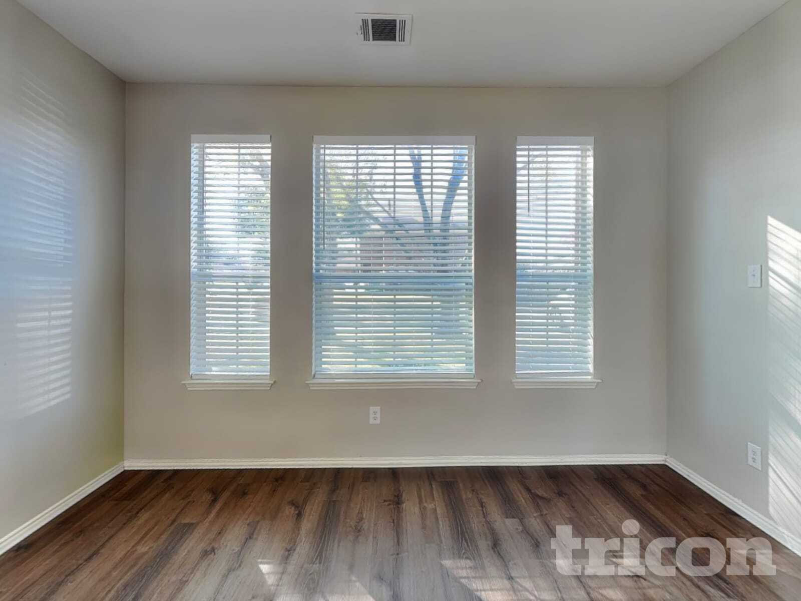 Building Photo - 5824 Somerton Dr