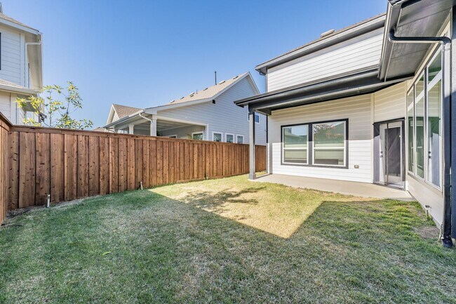 Building Photo - Stunning modern farmhouse in Walsh Ranch!
