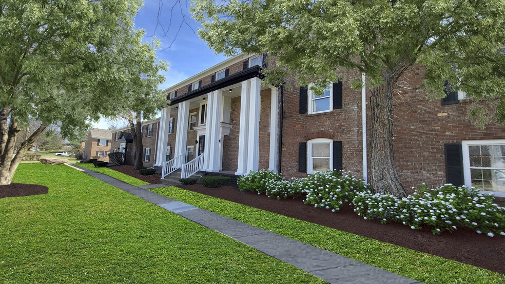 Primary Photo - Capital Place