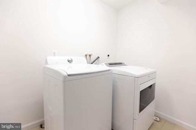 Building Photo - 4106 Lamarre Dr