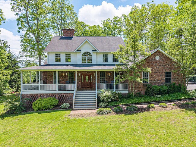 Building Photo - 48 Sherry Ln