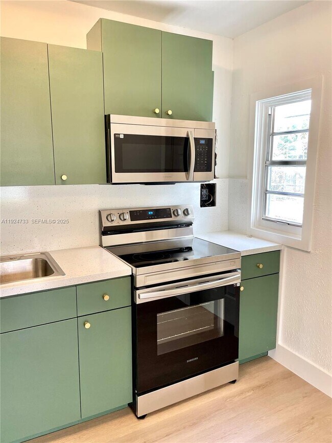 Building Photo - 12260 NW 8th Ave