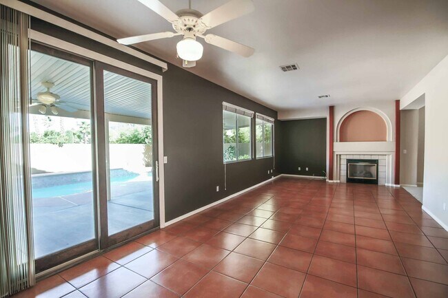 Building Photo - GORGEOUS SUMMERLIN POOL HOME FOR LEASE!