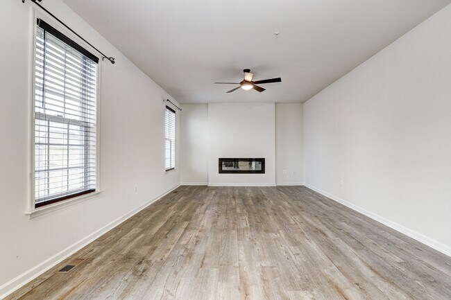 Building Photo - 9307 Drumman Dr