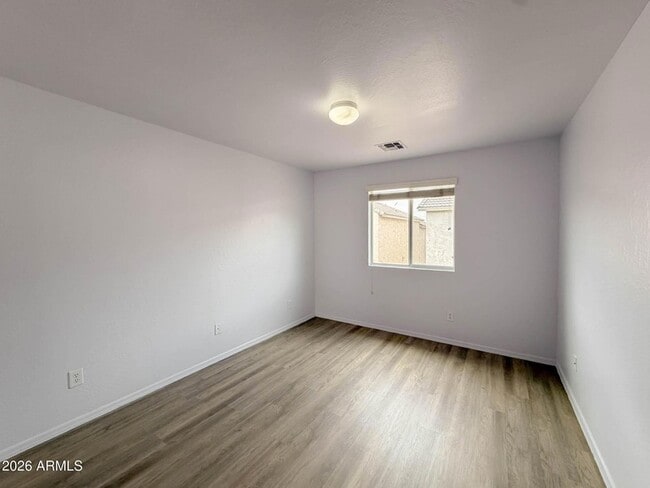 Building Photo - 5216 W Albeniz Pl