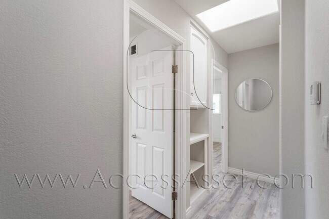 Building Photo - 1636 Zoro Way