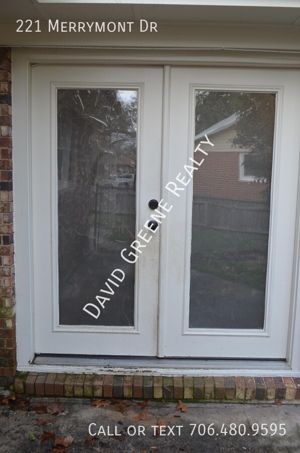 Building Photo - 221 Merrymont Dr