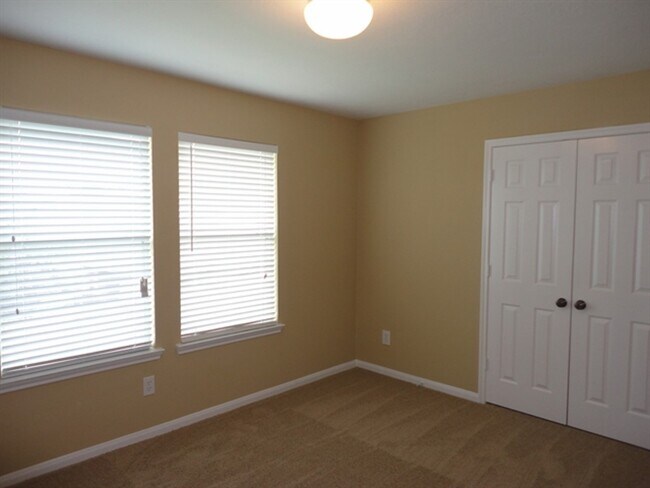 Building Photo - 11107 Lori Falls Ct