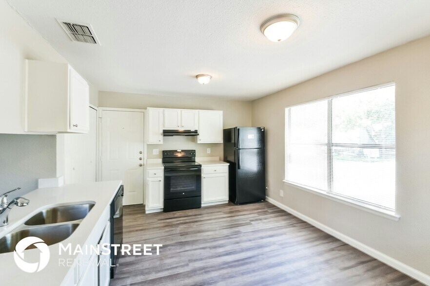 Building Photo - 4082 Sunrise Pass