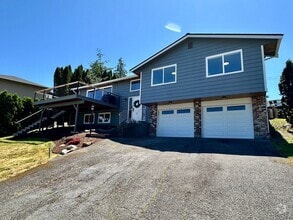 Building Photo - Rental with Views of Utsalady Bay and Mt B...
