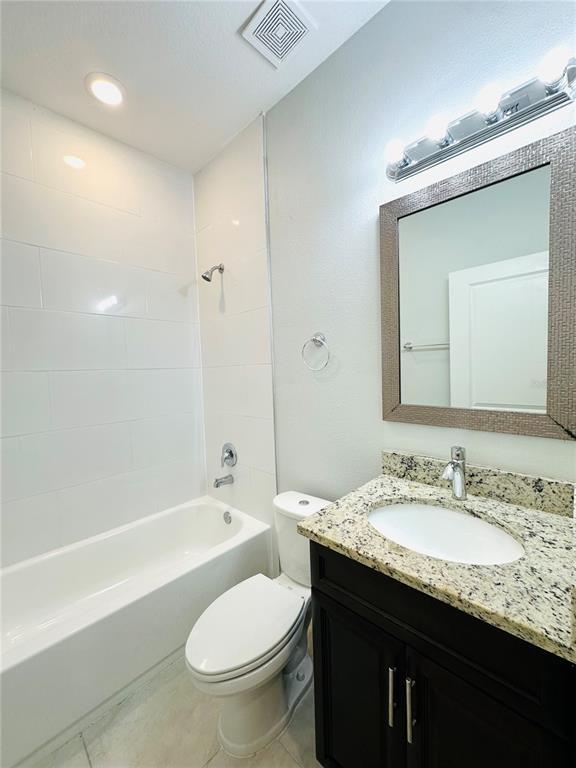 Building Photo - 702 Bluebill Pl