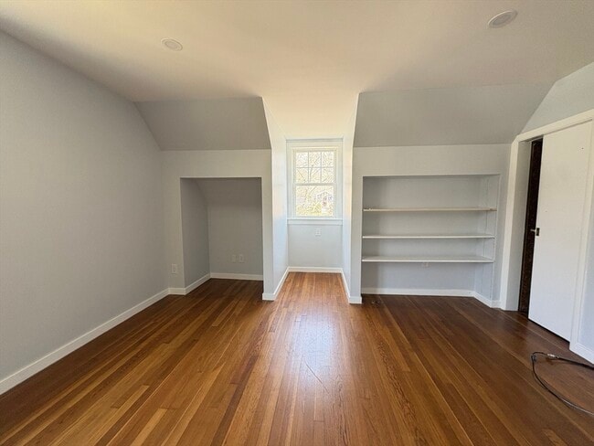 Building Photo - 111 Holden St