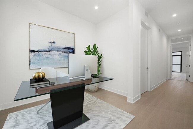 Building Photo - 323 S Racine Ave