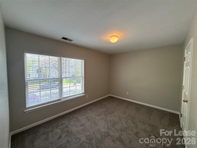 Building Photo - 9407 Pepperidge Ave NW