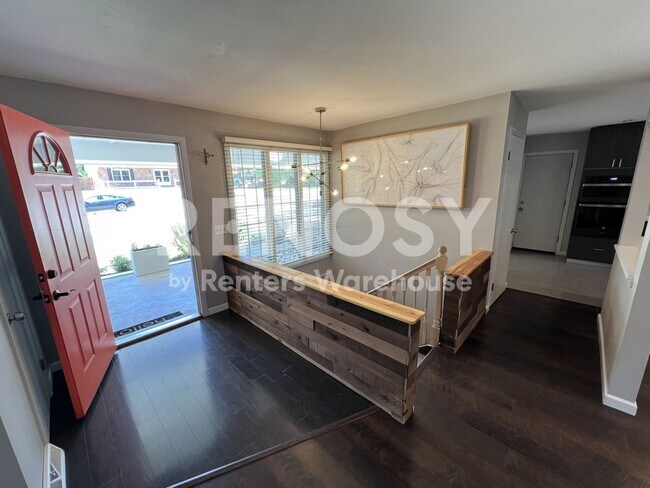 Building Photo - 7274 S Chase Way