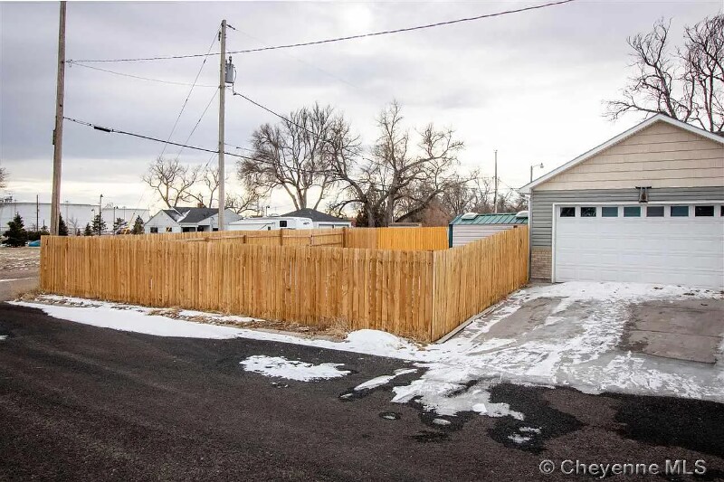 Building Photo - 620 Alexander Ave