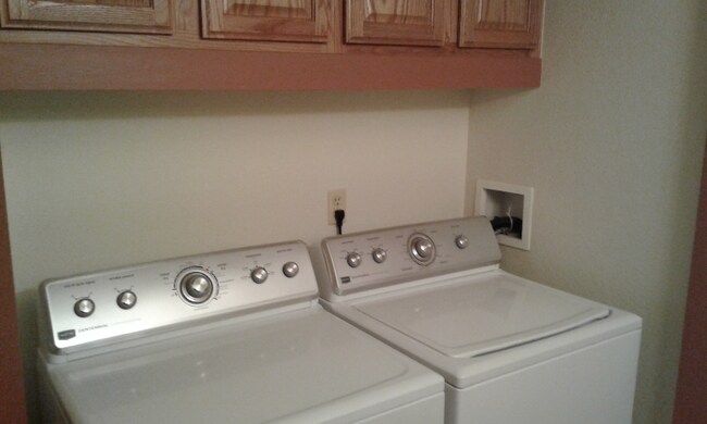 Building Photo - 4116 Stonegate Ct
