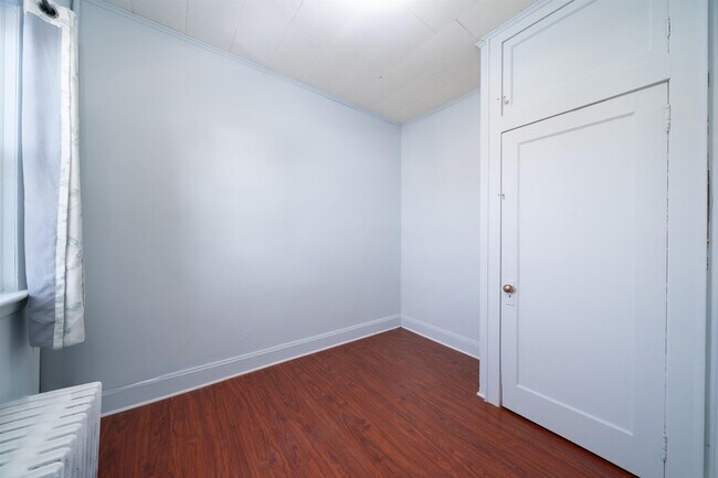 Building Photo - 159 North St