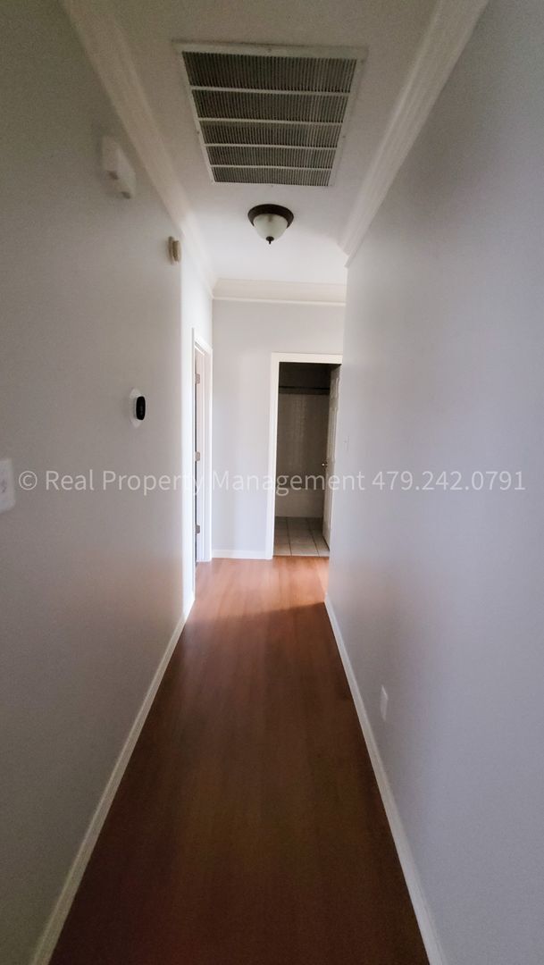 Building Photo - 7214 Red Pine Dr