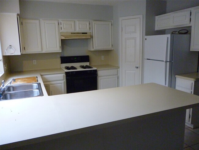 Building Photo - 3243 Battle Ridge Ln