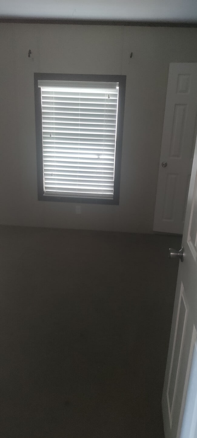 Building Photo - 8622 S Zarzamora St