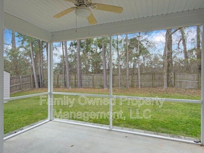 Building Photo - 159 Meadow Wood Rd