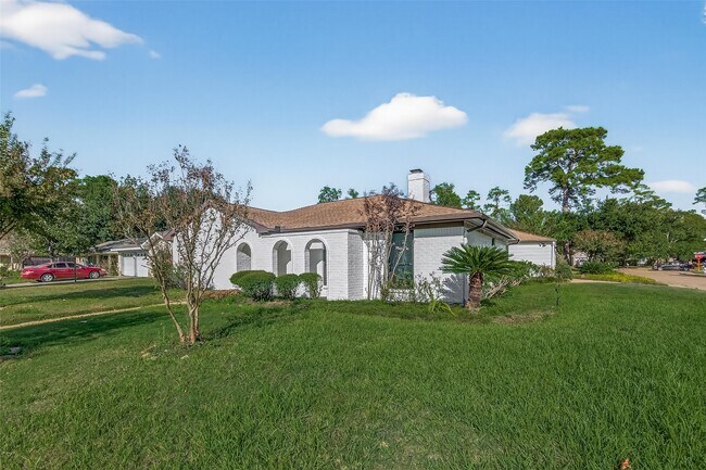 Building Photo - 17418 Largs Cir