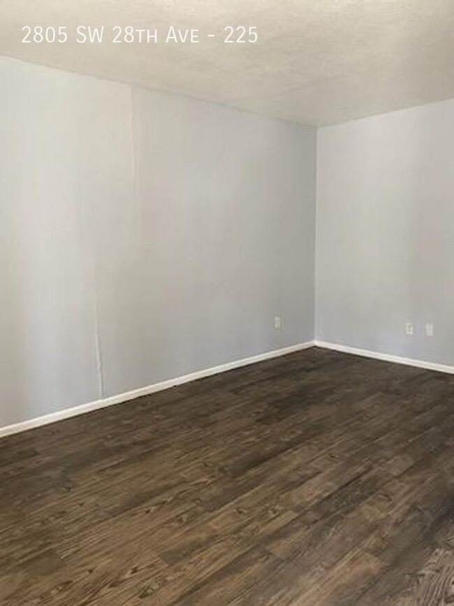 Building Photo - Now leasing- Ask about our move in specials