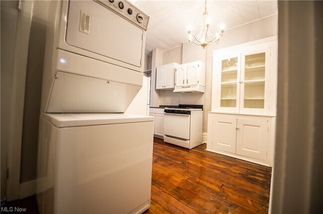 Building Photo - 641 Wheeling Ave