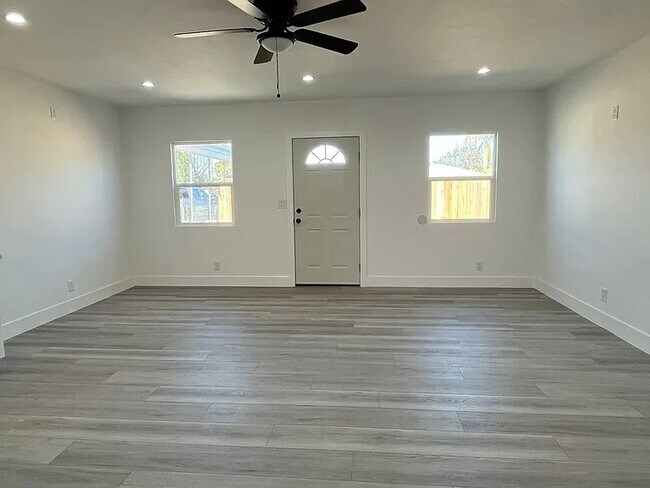 Building Photo - 7363 Ysmael Villegas St